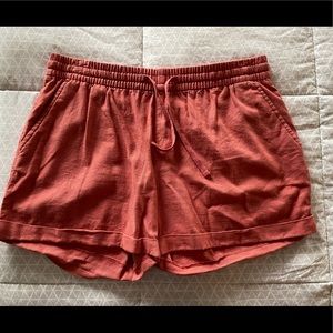 Old Navy rose colored linen shorts, medium size